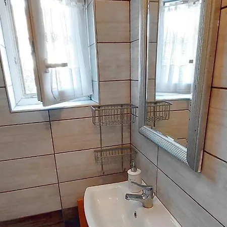 Kikoeto Vendeghaz Apartment *