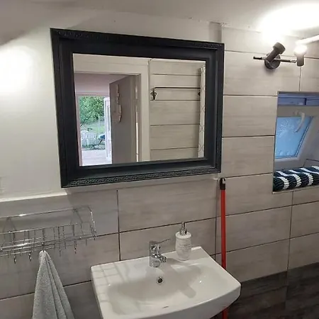 Kikötő * Badacsonytördemic