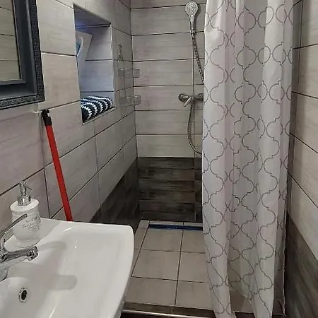 Apartamento Kikötő *