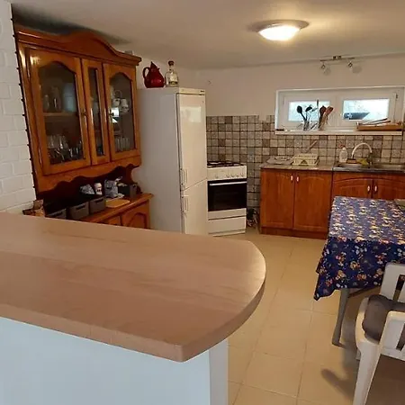 Apartment Kikoeto Vendeghaz Badacsonytordemic