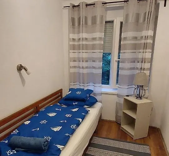 Kikötő Apartamento *