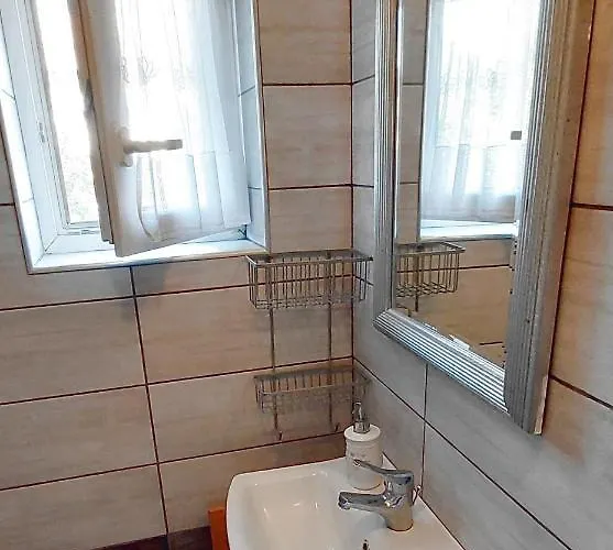 Kikötő Apartamento *