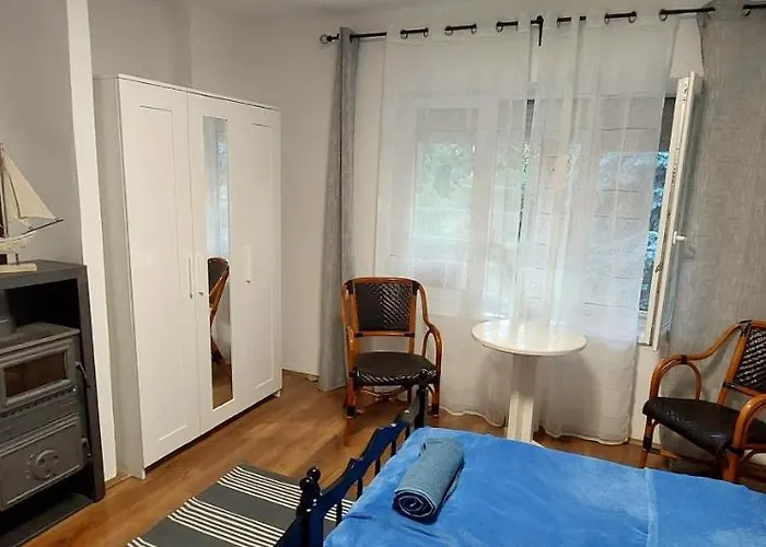 Apartamento Kikötő Badacsonytördemic