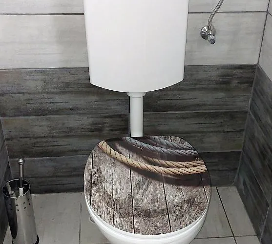 Kikötő * Badacsonytördemic