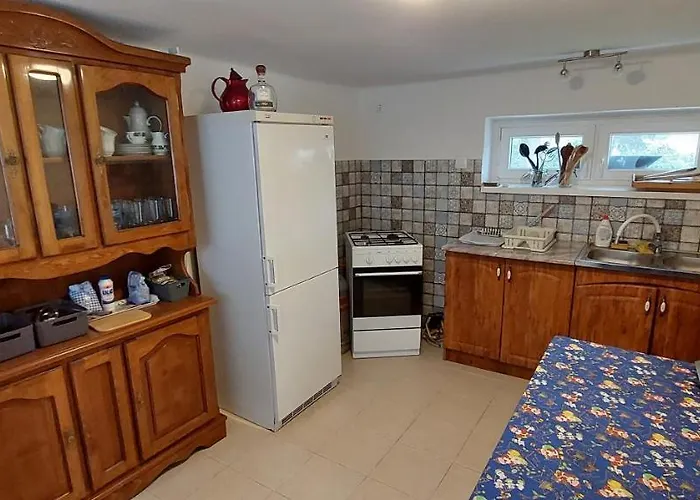 Kikoeto Vendeghaz * Badacsonytördemic