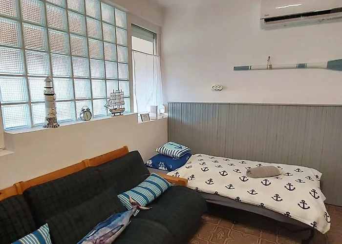Apartamento Kikötő *